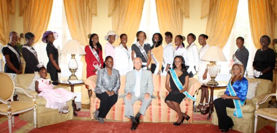beauty-contestants