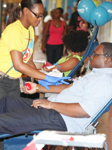 BTC-2014-Blood-Drive-mall