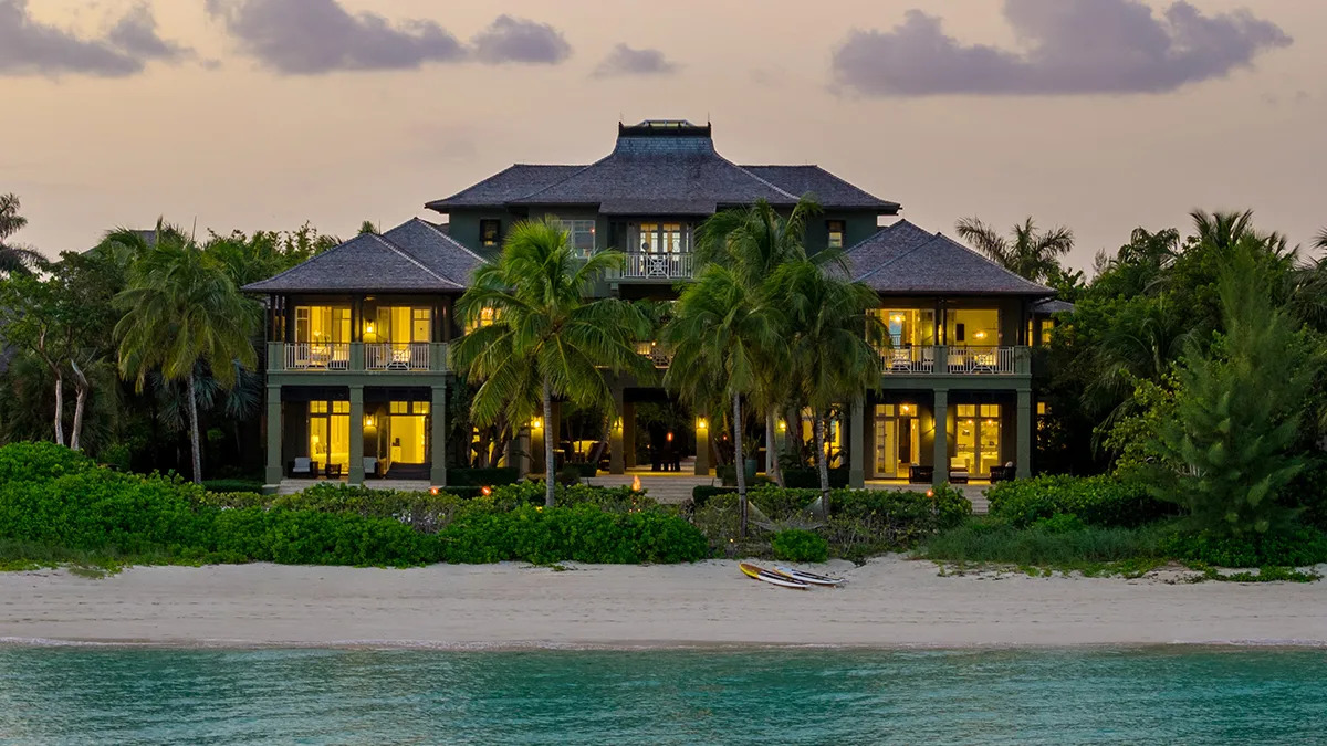 Inside a $65 Million Beachfront Retreat in The Bahamas With Two Guest Cottages